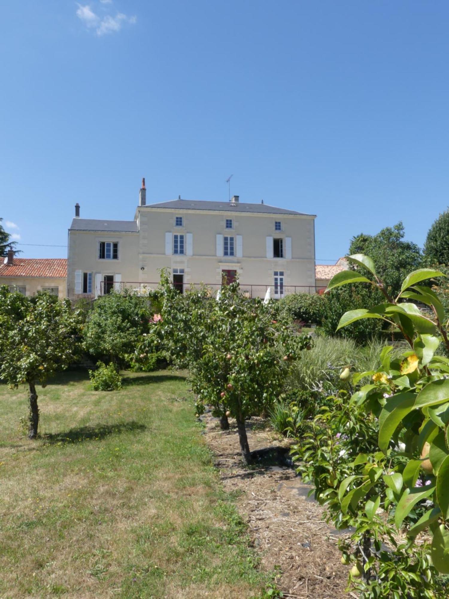 Les Jardins De Xanton Xanton-Chassenon Exterior foto
